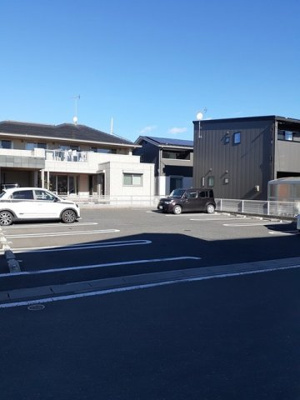 【駐車場】 | セレーナＡ