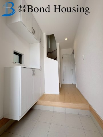 大通りから少し離れた閑静な住宅街　本多聞6丁目　全2棟　A号棟