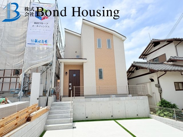 大通りから少し離れた閑静な住宅街　本多聞6丁目　全2棟　A号棟