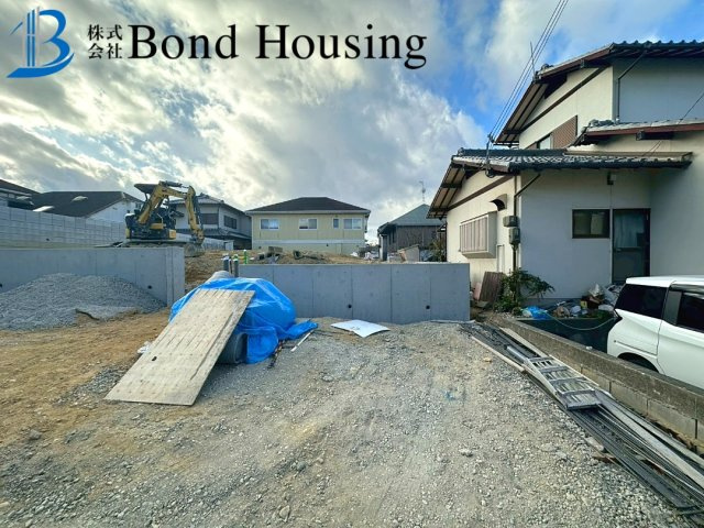 大通りから少し離れた閑静な住宅街　本多聞6丁目　全2棟　A号棟のその他