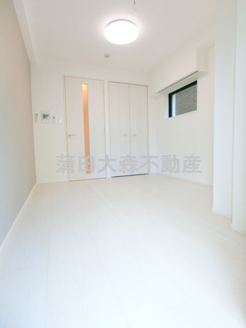 プレール・ドゥーク大森町の居間・リビング