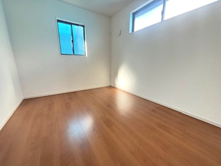 【洋室】 | 東広島市西条町下三永（東広島駅）NO3【51坪】 | 洋室×4　収納付きでお部屋がスッキリ広く使えます☆