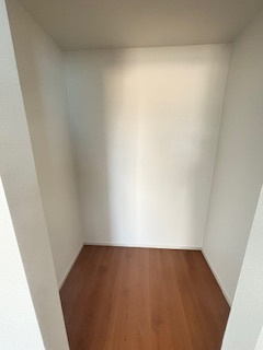 【収納】 | 東広島市西条町下三永（東広島駅）NO3【51坪】 | 洋室×4　収納付きでお部屋がスッキリ広く使えます☆