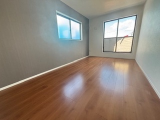 【洋室】 | 東広島市西条町下三永（東広島駅）NO3【51坪】 | 洋室×4　収納付きでお部屋がスッキリ広く使えます☆