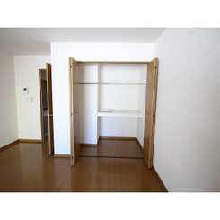 アムール　Ｙの洋室