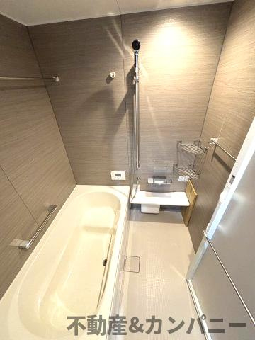 余戸東2丁目の新築のおうち1号棟　新築建売住宅　松山市余戸東２丁目新築戸建の浴室|コンパクトで使いやすいお風呂です