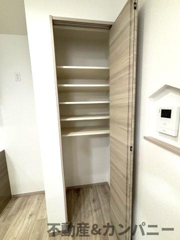 余戸東2丁目の新築のおうち1号棟　新築建売住宅　松山市余戸東２丁目新築戸建の収納|ちょっとした収納スペースも充実しています