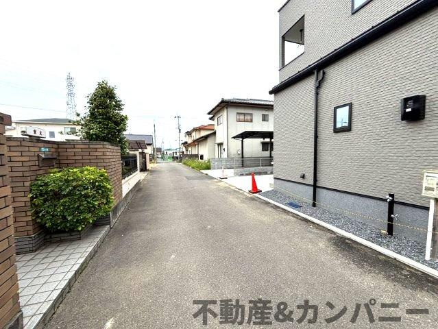 余戸東2丁目の新築のおうち1号棟　新築建売住宅　松山市余戸東２丁目新築戸建の前面道路含む現地写真|前面道路含む現地写真です
