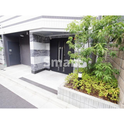 【エントランス】 | PREMIUM CUBE 中野新橋