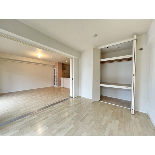 エターナル志登の居間・リビング