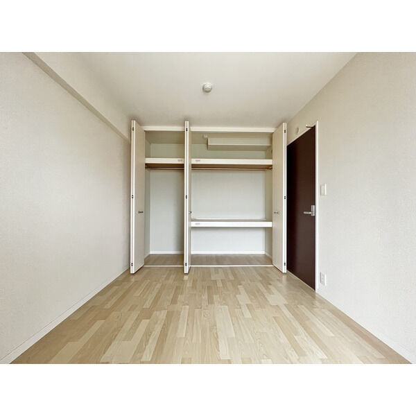 エターナル志登の居間・リビング