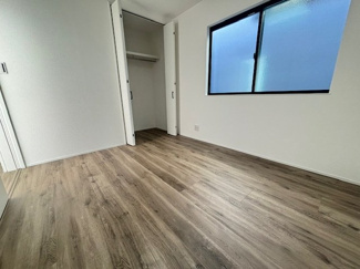 【洋室】 | 東区戸坂山根2丁目（JR戸坂駅徒歩８分！）限定1棟【P４台可】 | 2階　洋室×3　収納付きでお部屋がスッキリ広く使えます。