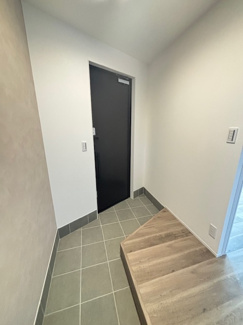 【玄関】 | 東区戸坂山根2丁目（JR戸坂駅徒歩８分！）限定1棟【P４台可】