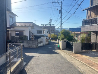 【前面道路含む現地写真】 | 東区戸坂山根2丁目（JR戸坂駅徒歩８分！）限定1棟【P４台可】 | 前面道路4.2ｍ