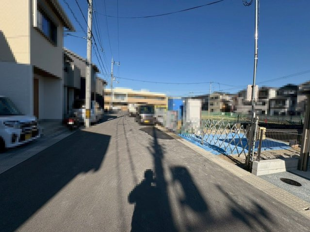 京都市伏見区羽束師鴨川町の前面道路含む現地写真|現地ご案内可能です。
お気軽にお問い合わせください！