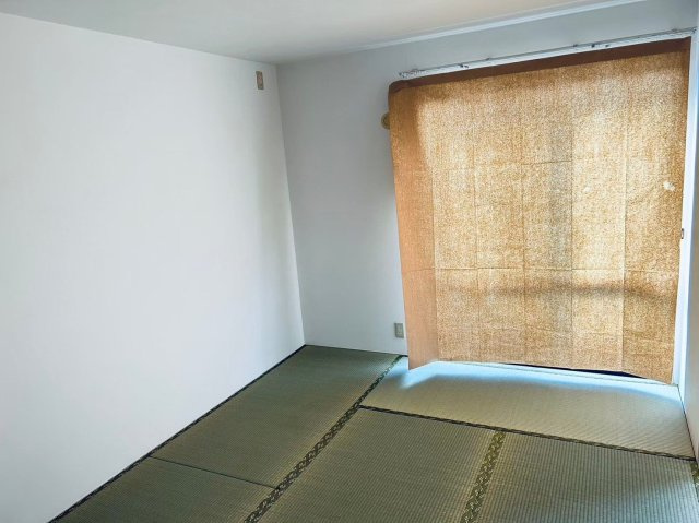 ラ・セゾン華の和室