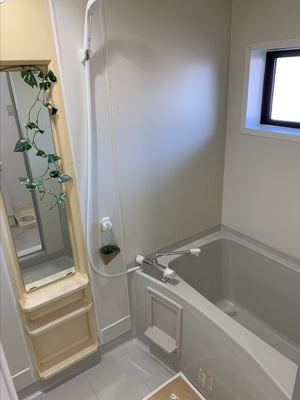 【浴室】 | ピローサイド四御神 A棟