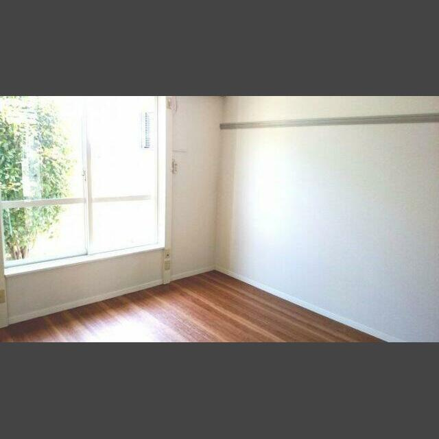 ウッドワン1番館の洋室