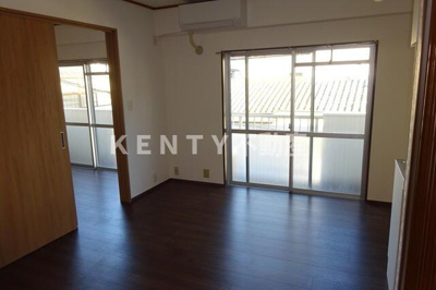 【居間・リビング】 | 富士プラザ | おしゃれな居間です