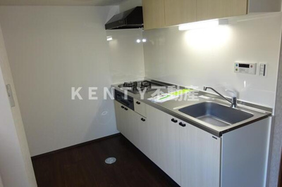 【キッチン】 | 富士プラザ | コンパクトなキッチンで掃除もラクラク