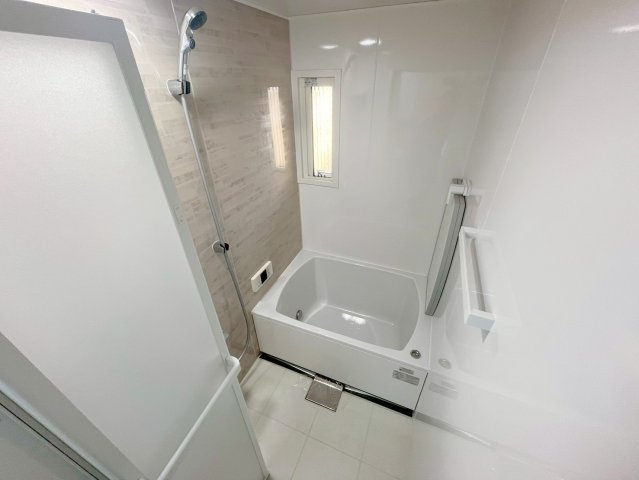 フラワリータウン生駒Aの浴室