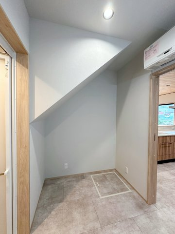 安佐北区深川7丁目 No.12の収納|洗面脱衣所の収納スペース☆
着替えやタオルなどを収納できる広々としたスペースがありとても便利です♪