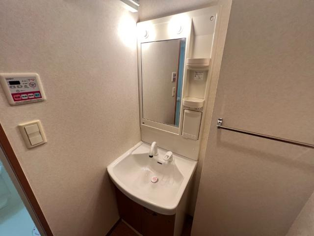 Ｗｉｎｇ　Ｋａｓｈｉｍａ（ウイングカシマ）の洗面所|洗髪洗面化粧台