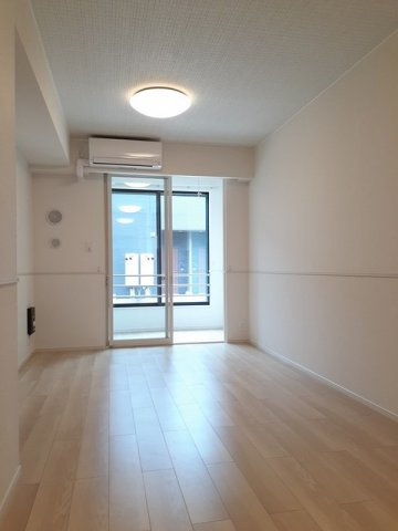 アベニール　Ⅴの居間・リビング|使いやすいリビングです