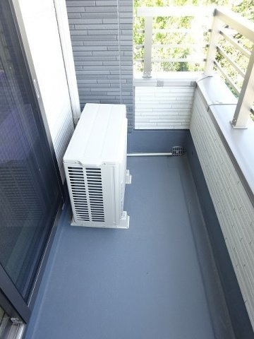 ローマアリエス．Ｄのバルコニー|外からの目が気にならないバルコニーで洗濯物が干せます