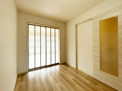 【寝室】 | サンセントラルＣ棟