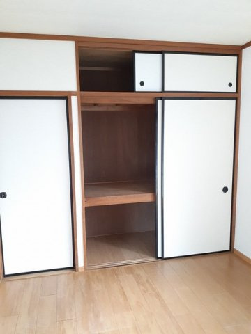 アメニティーの収納|収納スペース豊富です