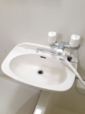 アメニティーの洗面所|忙しい朝には欠かせない洗面所です