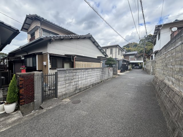 上藤松一丁目土地の前面道路含む現地写真
