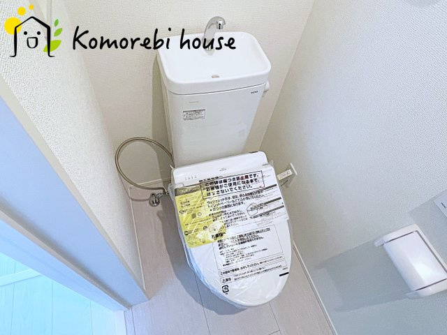 上尾市浅間台　４期　新築一戸建て　グラファーレ　01のトイレ|シンプルで使いやすいトイレです