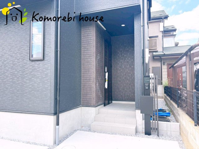 上尾市浅間台　４期　新築一戸建て　グラファーレ　01の玄関|玄関です