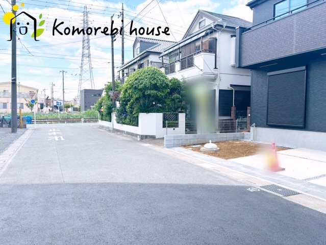 上尾市浅間台　４期　新築一戸建て　グラファーレ　01の前面道路含む現地写真|前面道路含む現地写真です