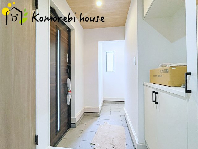 上尾市浅間台　４期　新築一戸建て　グラファーレ　01の玄関|シンプルで使いやすい玄関です