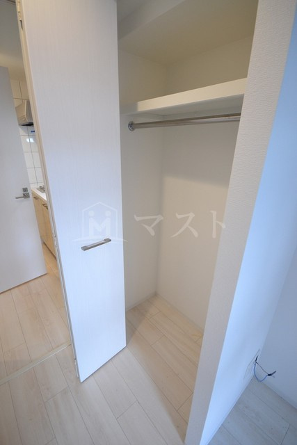 エスリード阿波座ラグジェの収納