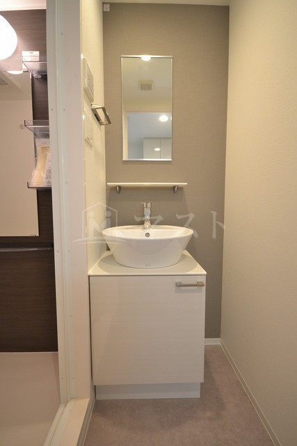 エスリード阿波座ラグジェの洗面所