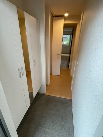 ローズスクエア府中の玄関