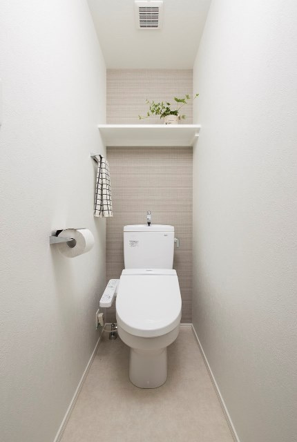 エンクレスト博多 THE TIMEのトイレ|落ち着いた色調のトイレです