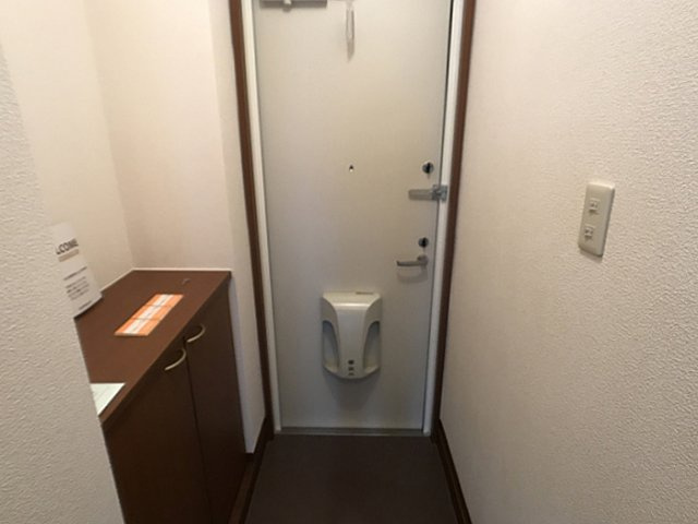 プチ・グリーンの玄関