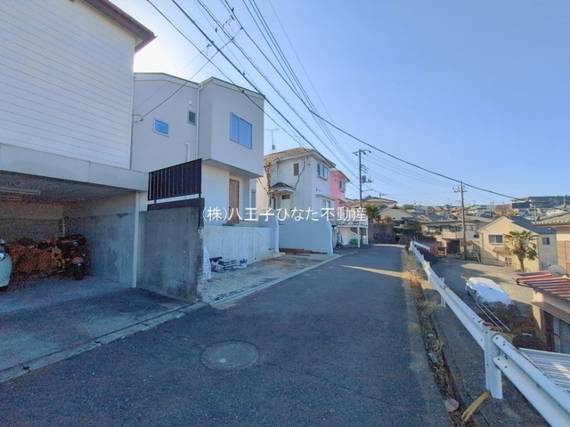 『八王子市新築戸建て』八王子市東浅川町756-93【仲介手数料無料】の前面道路含む現地写真|～仲介手数料無料☆八王子ひなた不動産～　八王子市東浅川町　新築戸建て