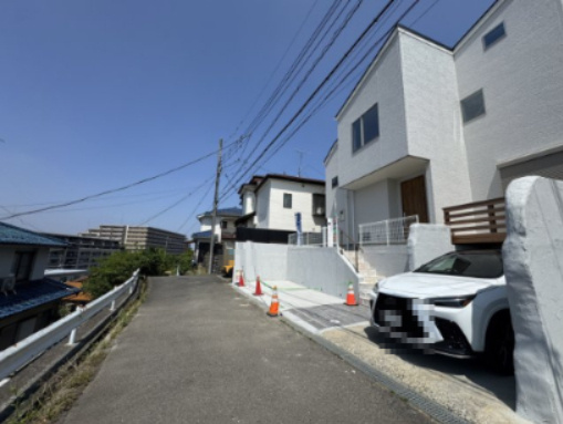祝成約　八王子市　東浅川町　新築戸建ての前面道路含む現地写真|～仲介手数料無料☆八王子ひなた不動産～　八王子市東浅川町　新築戸建て