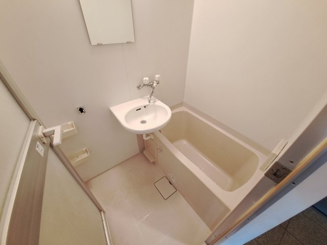 甲子園ガーデンハウスの浴室