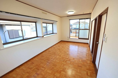 【洋室】 | 毛呂山町大谷木 中古住宅 | ２階洋室9帖