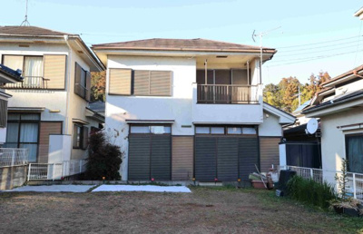 【外観】 | 毛呂山町大谷木 中古住宅 | 南側外観（手前更地部分はお隣様の敷地です）