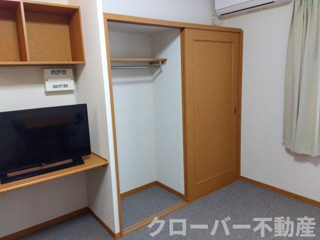 レオパレスヴィラージュ丸亀の収納