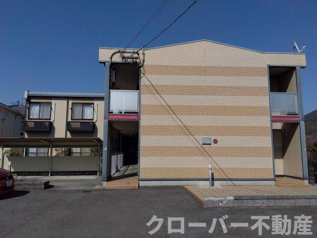 レオパレスヴィラージュ丸亀の外観