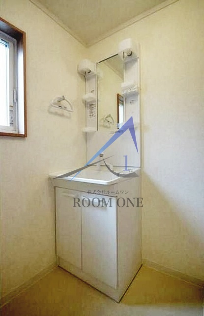 クロノスＩの洗面所|独立洗面台です。